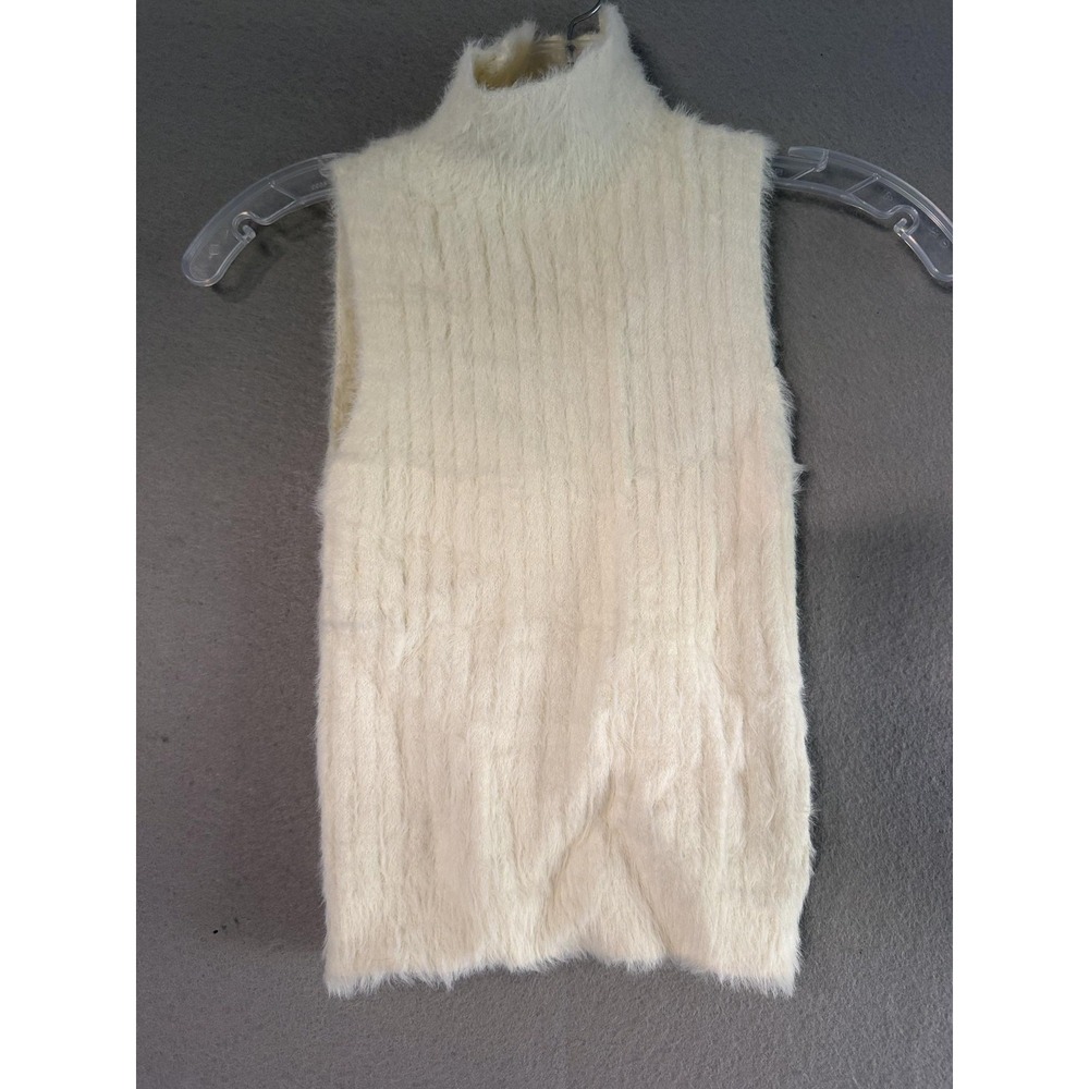 Double Zero Vest Womens Small White Fuzzy Turtleneck Sleeveless Knit Sweater
